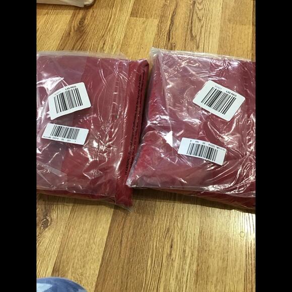 Set of 2 Sun zero curtain panels, red, 40x84 - Picture 3 of 3